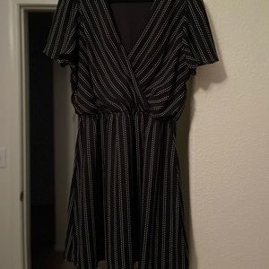 XL AUW Black and White stripped dress- Slightly used like new.